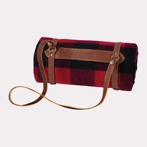 Pendleton Leather Blanket Carrier
